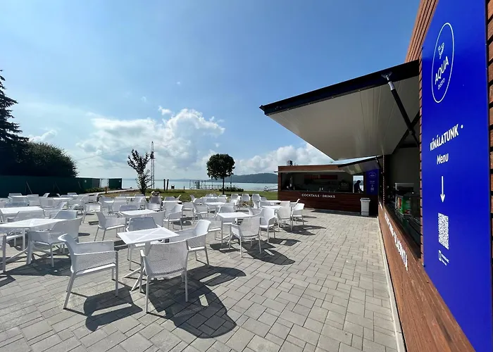 Balatontourist Fuered & Kemping 2*